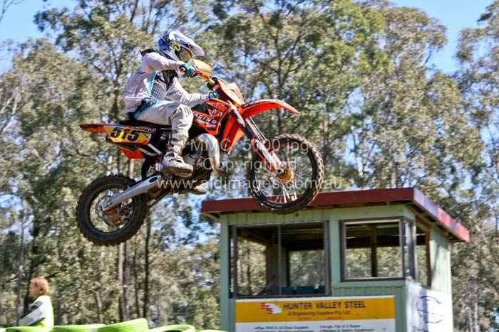 678x444 pixels (93K)